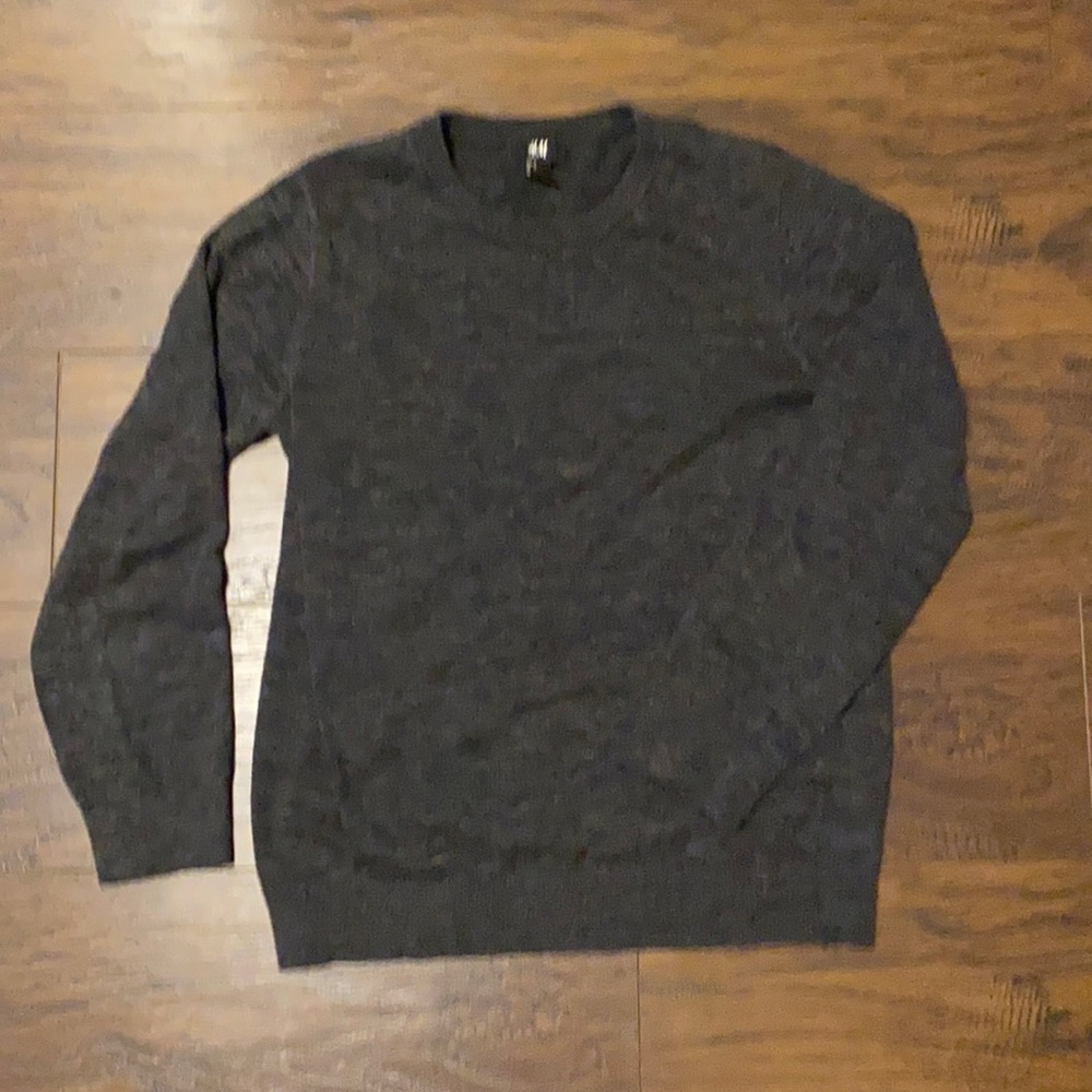 SOLD 😍😍 Knit sweater men’s M from H and M